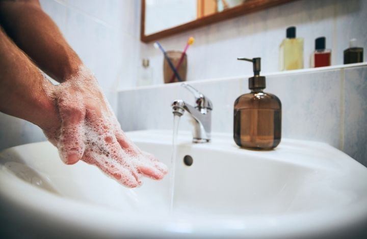 Benefits of Using Natural Hand Soap